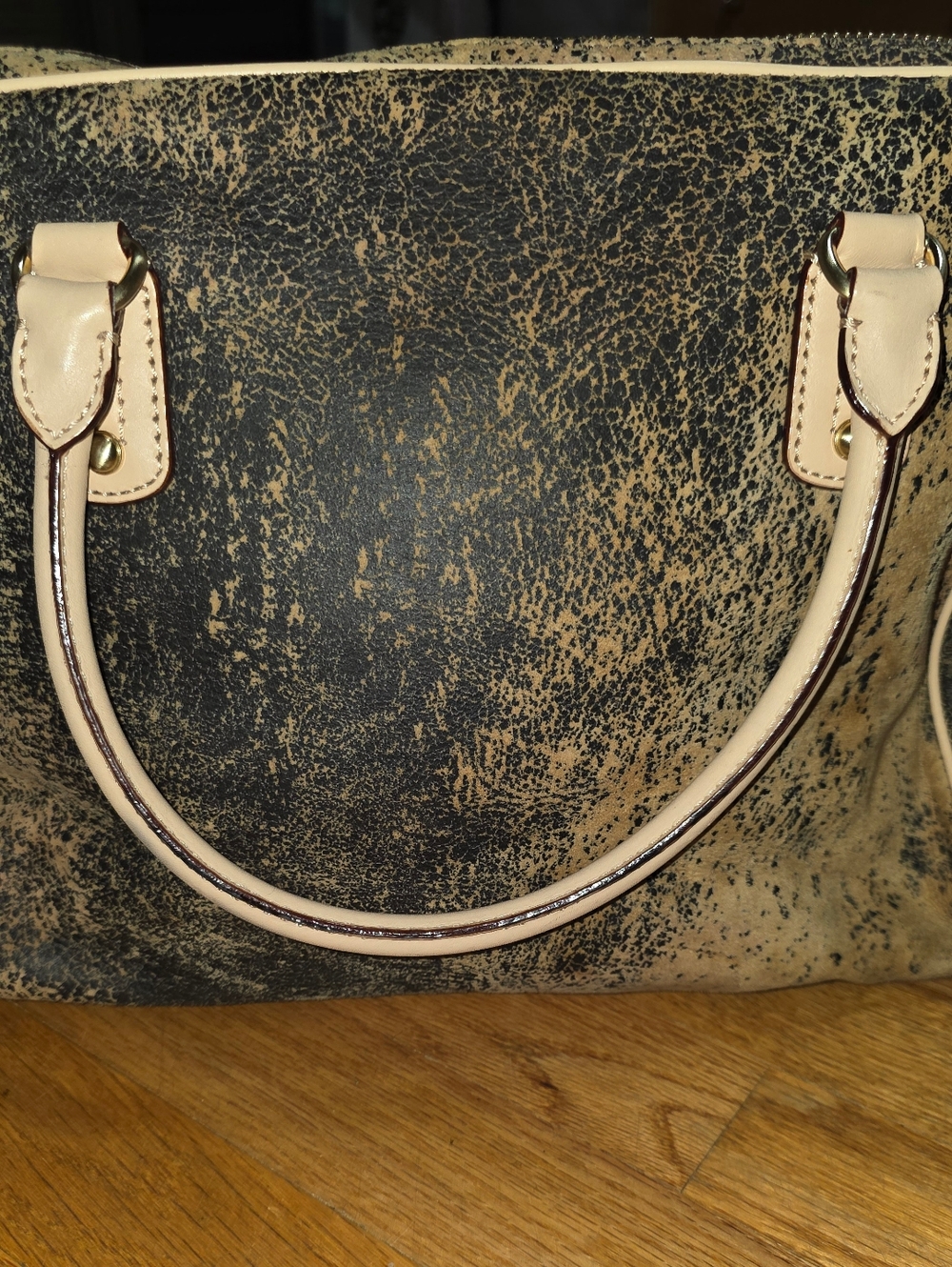 Michael Kors Unique Soft Suede Large Beige Ultra Distressed/Vintage Satchel - Picture 2 of 7